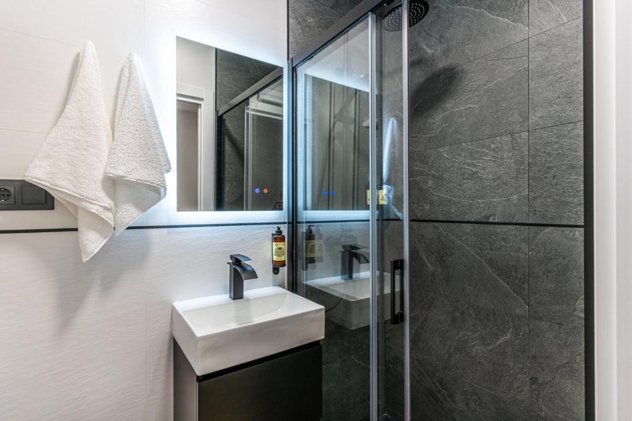 Vr Latina Apartments Мадрид Екстериор снимка